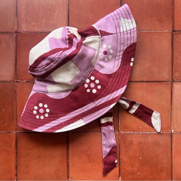 Madewell Accessories - Sz S/M NWT Madewell Lantern Bucket Hat Geodaisy Batik Rusted Red